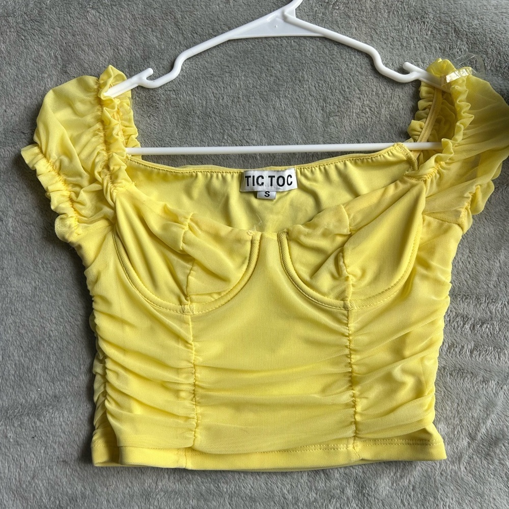 TIC TOC Yellow Ruched Women's Top Small - Picture 3 of 3